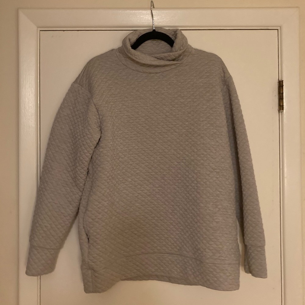 New Balance Quilted Sweatshirt Tulip funnel neck